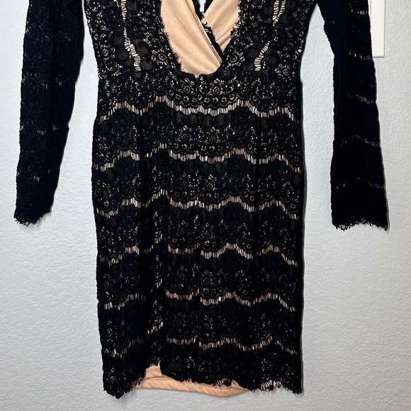 Sexy Black Lace‎ Deep V Neck Party Chic Mini Dress Sz M - Picture 6 of 9
